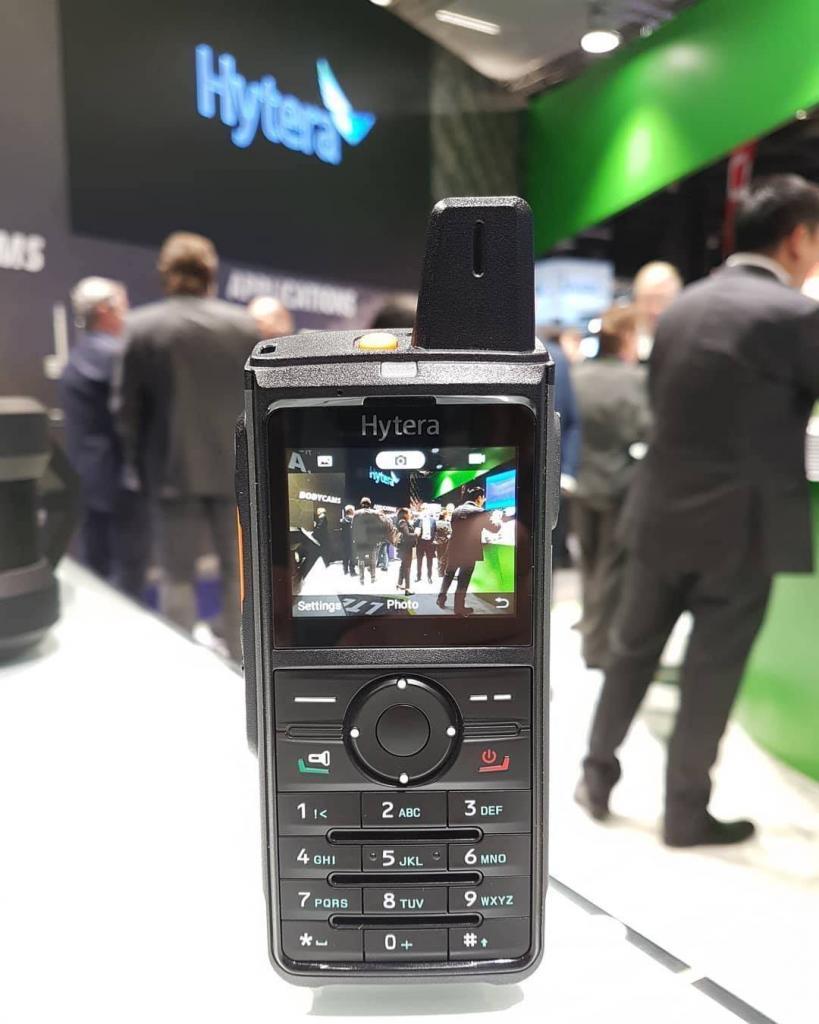 PoC vysílačky Hytera PNC380 plní požadavky MIL-STD-810G